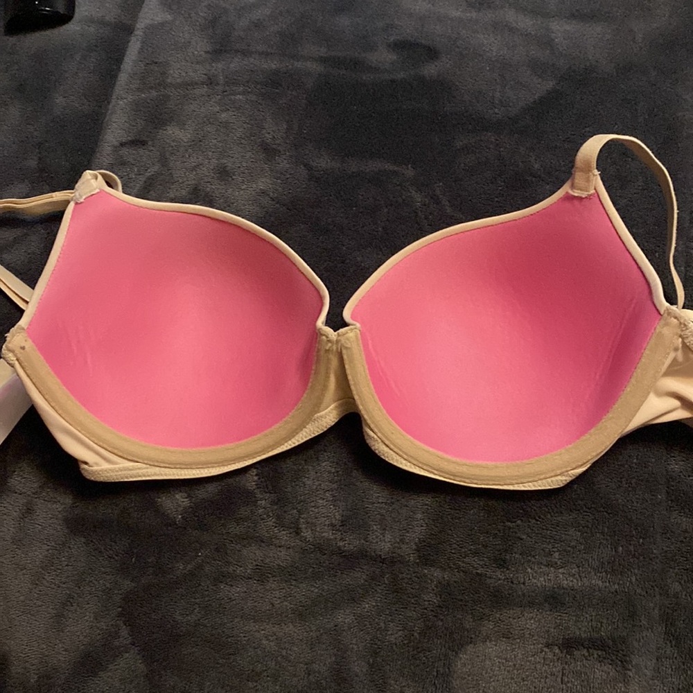 Pink Bra - Picture 3 of 4